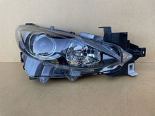 Laden Sie das Bild in den Galerie-Viewer, Frontscheinwerfer Mazda 3 BHR1-51030 Rechts Scheinwerfer Headlight