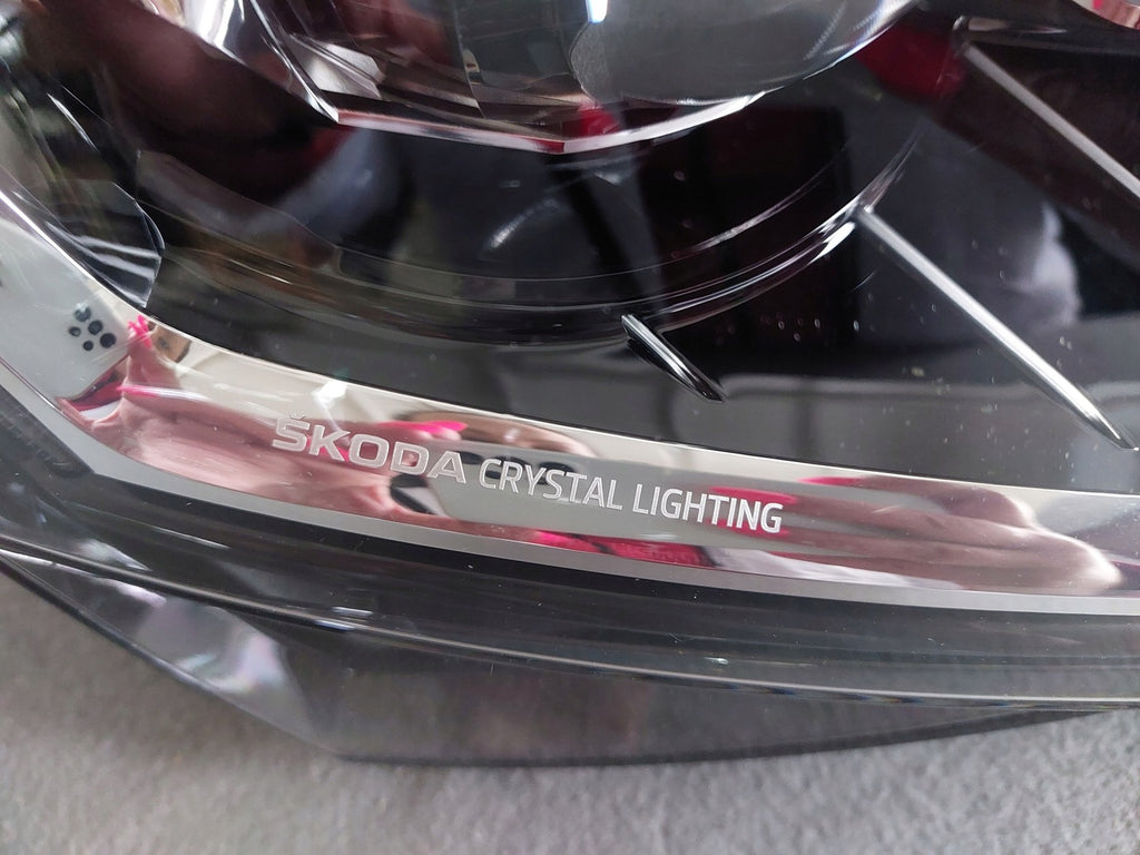 Frontscheinwerfer Skoda Superb III 3V1941016D LED Rechts Scheinwerfer Headlight