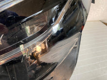Laden Sie das Bild in den Galerie-Viewer, Frontscheinwerfer Mercedes-Benz W213 A2139069508 LED Links Headlight SCH3763111986lf