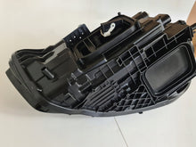 Laden Sie das Bild in den Galerie-Viewer, Frontscheinwerfer Mercedes-Benz W177 A1779064803 LED Rechts Headlight SCH3998725684pt