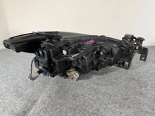 Laden Sie das Bild in den Galerie-Viewer, Frontscheinwerfer Mazda III GRF5-51040 LED Links Scheinwerfer Headlight SCH8888369217uc