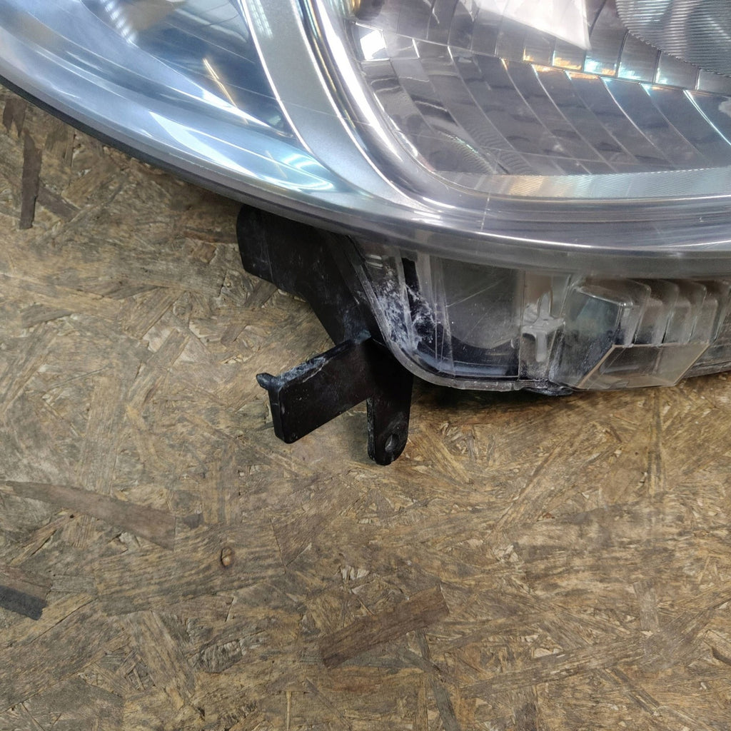 Frontscheinwerfer Renault Kangoo 260102647R 10017766 Rechts Headlight SCH8475401425mg