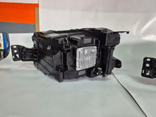 Laden Sie das Bild in den Galerie-Viewer, Frontscheinwerfer Citroën C5 III Aircross 9845356280 Full LED Ein Satz Headlight