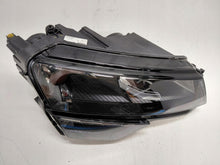 Laden Sie das Bild in den Galerie-Viewer, Frontscheinwerfer Skoda Karoq 57B941016A Rechts Scheinwerfer Headlight SCH7781761216wj
