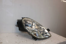 Laden Sie das Bild in den Galerie-Viewer, Frontscheinwerfer Peugeot Ion VFF2961 Rechts Scheinwerfer Headlight SCH6154220440wz