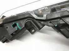 Laden Sie das Bild in den Galerie-Viewer, Frontscheinwerfer Toyota Corolla 81110-12N20 LED Rechts Scheinwerfer Headlight