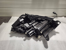 Load image into Gallery viewer, Frontscheinwerfer VW Transporter S741-13E017 Rechts Scheinwerfer Headlight SCH3271890224rx