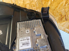 Load image into Gallery viewer, Frontscheinwerfer Seat Leon 5F1941007B Full LED Ein Stück (Rechts oder Links)