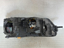 Laden Sie das Bild in den Galerie-Viewer, Frontscheinwerfer Skoda Octavia III 5E1941015B Xenon Links Headlight SCH7162526496ih