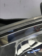 Laden Sie das Bild in den Galerie-Viewer, Frontscheinwerfer Daf 1EX010116-32 Rechts Scheinwerfer Headlight SCH6473036697qs