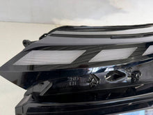 Laden Sie das Bild in den Galerie-Viewer, Frontscheinwerfer Skoda Enyaq IV 5LB941035A Links Scheinwerfer Headlight SCH1376350362jp