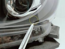 Laden Sie das Bild in den Galerie-Viewer, Frontscheinwerfer Toyota 4 Yaris L1937 Links Scheinwerfer Headlight SCH7546896117dm