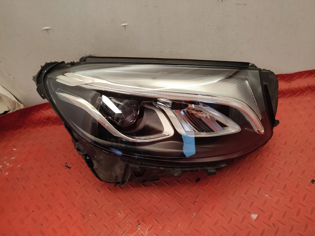 Mercedes-Benz GLC store W253 LED ILS Scheinwerfer rechts A253906580