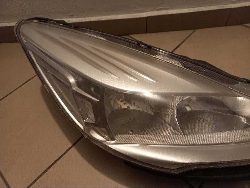 Frontscheinwerfer Ford Kuga CV44-13W029-AE Rechts Scheinwerfer Headlight