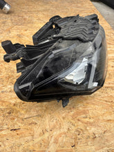 Load image into Gallery viewer, Frontscheinwerfer Peugeot 308 I 9851673580 Rechts Scheinwerfer Headlight SCH1111053835jj