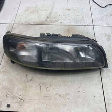 Load image into Gallery viewer, Frontscheinwerfer Volvo Xc70 II V70 89004806 Rechts Scheinwerfer Headlight