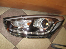 Laden Sie das Bild in den Galerie-Viewer, Frontscheinwerfer Hyundai Ix35 Xenon Links Scheinwerfer Headlight SCH4985874099fl