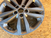 Load image into Gallery viewer, 1x Alufelge 17 Zoll 7.0" 5x114.3 52910-A5800 Hyundai I30 I40 Rim Wheel FEL8374029850or