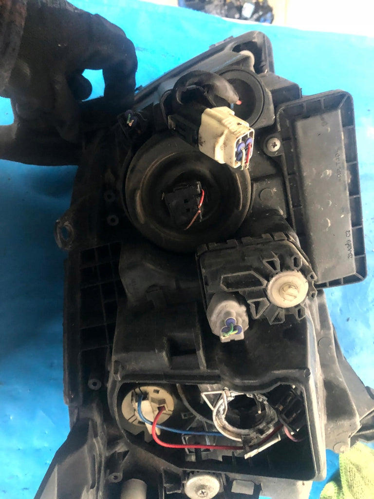 Frontscheinwerfer Toyota Avensis 399086 Links Scheinwerfer Headlight SCH5606770532cx