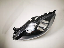 Laden Sie das Bild in den Galerie-Viewer, Frontscheinwerfer Ford Kuga I Links Scheinwerfer Headlight SCH6526521255cf