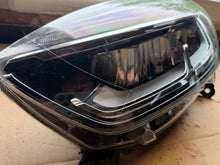 Laden Sie das Bild in den Galerie-Viewer, Frontscheinwerfer Renault Captur 260606152R Links Scheinwerfer Headlight SCH3032490828ju