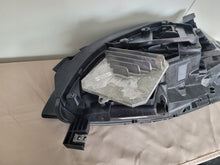 Laden Sie das Bild in den Galerie-Viewer, Frontscheinwerfer Tesla 3 1077375-00-C Links Scheinwerfer Headlight
