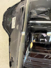 Laden Sie das Bild in den Galerie-Viewer, Frontscheinwerfer Hyundai Tucson 92102-N7XX Rechts Scheinwerfer Headlight SCH6468313748hp