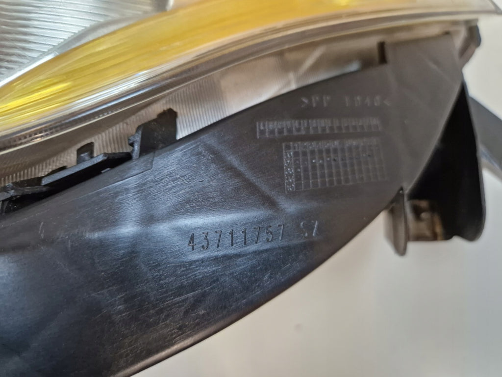 Frontscheinwerfer Fiat Croma 43700748 Ein Satz Scheinwerfer Headlight SCH9207458091ny