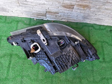 Laden Sie das Bild in den Galerie-Viewer, Frontscheinwerfer BMW 5 F11 F10 Xenon Links Scheinwerfer Headlight SCH7930093408hn