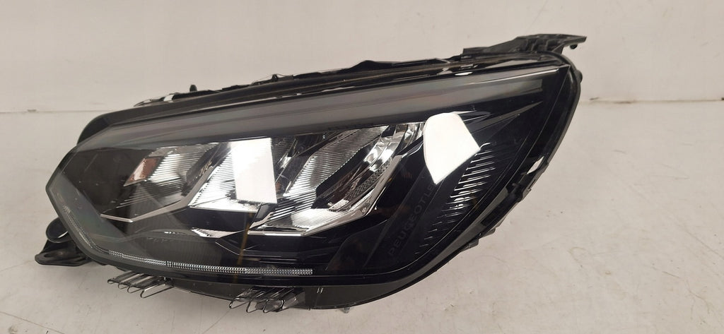 Frontscheinwerfer Peugeot 2008 LED Links Scheinwerfer Headlight