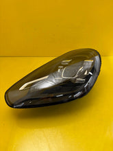 Laden Sie das Bild in den Galerie-Viewer, Frontscheinwerfer Porsche Cayenne 7P5941035K LED Links Scheinwerfer Headlight SCH1637637683xz