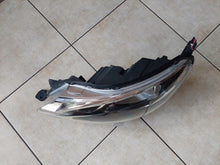 Laden Sie das Bild in den Galerie-Viewer, Frontscheinwerfer Toyota Proace 9808581280-00 Ein Stück (Rechts oder Links)