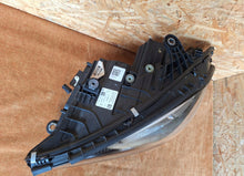 Laden Sie das Bild in den Galerie-Viewer, Frontscheinwerfer Mercedes-Benz W206 A2069068104 LED Links Headlight SCH6071523875yl