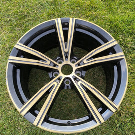 1x Alufelge 19 Zoll 8.0