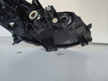 Laden Sie das Bild in den Galerie-Viewer, Frontscheinwerfer Mazda 3 Links Scheinwerfer Headlight SCH5702696954ve
