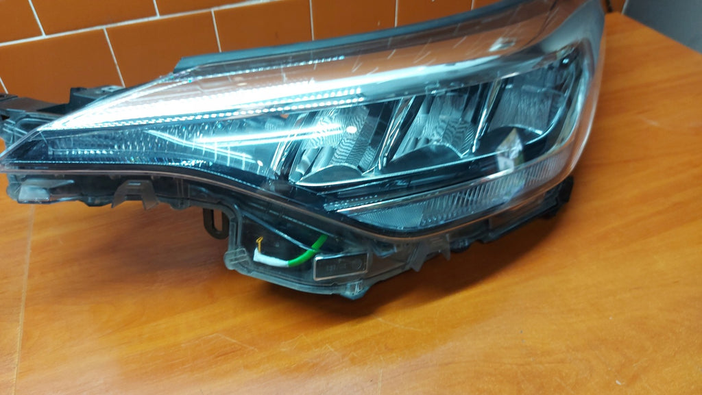 Frontscheinwerfer Toyota Chr C-Hr 81150-F4180 LED Links Scheinwerfer Headlight SCH2688746363re