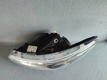 Laden Sie das Bild in den Galerie-Viewer, Frontscheinwerfer Mercedes-Benz Vito W447 A4479069700 LED Links Headlight