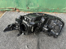 Laden Sie das Bild in den Galerie-Viewer, Frontscheinwerfer Toyota Auris 90070909 8111002K30 Rechts Scheinwerfer Headlight SCH3015425764zi