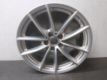 Laden Sie das Bild in den Galerie-Viewer, 1x Alufelge 18 Zoll 7.0&quot; 5x112 6880047 BMW 1 Rim Wheel