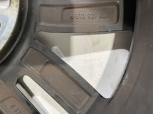 Laden Sie das Bild in den Galerie-Viewer, 1x Alufelge 17 Zoll 7.0&quot; 5x112 54ET Glanz Schwarz 6873929 Mini Rim Wheel