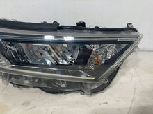 Load image into Gallery viewer, Frontscheinwerfer Toyota V 8990842020 LED Rechts Scheinwerfer Headlight SCH8176881147vb