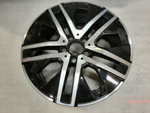 Laden Sie das Bild in den Galerie-Viewer, 1x Alufelge 18 Zoll 7.5&quot; 5x112 53ET A2474012700 Mercedes-Benz Glb X247 Rim Wheel