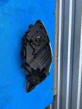 Laden Sie das Bild in den Galerie-Viewer, Frontscheinwerfer Mercedes-Benz A2218200761 Xenon Links Scheinwerfer Headlight SCH7660877618uu