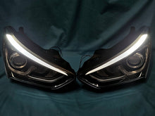 Load image into Gallery viewer, Frontscheinwerfer Hyundai Santa I Fe Xenon Ein Satz Scheinwerfer Headlight SCH4485318371zx