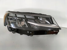 Laden Sie das Bild in den Galerie-Viewer, Frontscheinwerfer VW T7 12033060000 148700042527 LED Rechts Headlight