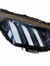Laden Sie das Bild in den Galerie-Viewer, Frontscheinwerfer Peugeot 2008 208 II BWG1713 Rechts Scheinwerfer Headlight SCH2023838014lp