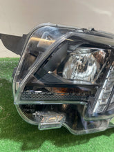 Laden Sie das Bild in den Galerie-Viewer, Frontscheinwerfer Peugeot Partner Rifter 90146217 Links Scheinwerfer Headlight SCH5906249953td