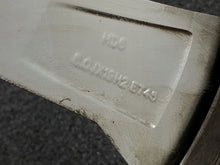 Laden Sie das Bild in den Galerie-Viewer, 1x Alufelge 19 Zoll 8.0&quot; 5x112 45ET Glanz Silber 5LA601025B Skoda Enyaq