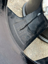 Load image into Gallery viewer, 1x Alufelge 19 Zoll 7.5" 5x112 50ET Glanz Schwarz 10A601025H VW I Rim Wheel FEL6243203912wp