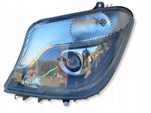 Laden Sie das Bild in den Galerie-Viewer, Frontscheinwerfer Mercedes-Benz Sprinter 110302100272360A1EJ01103021 Links SCH8394042641lj